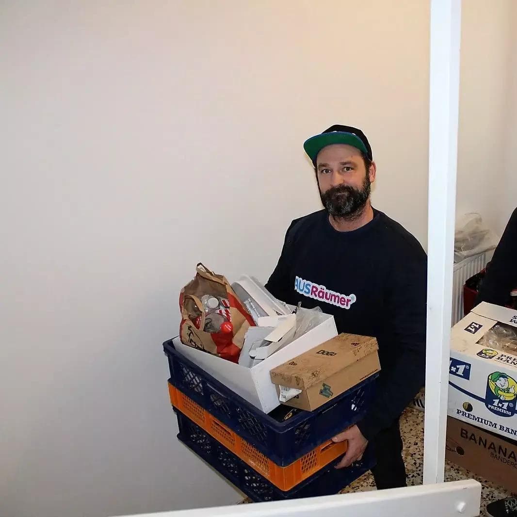Wohnungsräumungen-Firma AUSRäumer
